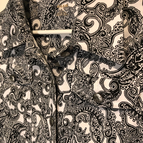 Cute Stretchy ‘Jean’ Style Jacket 🎈2 for $15 🎈 - Picture 2 of 7